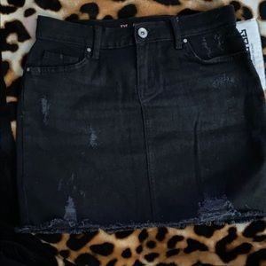 The CHILDRENS PLACE Black denim Skirt